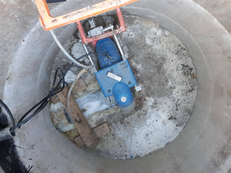 Hy Line North America - Installed Teledyne ISCO Signature Area Velocity Laser Flowmeter.