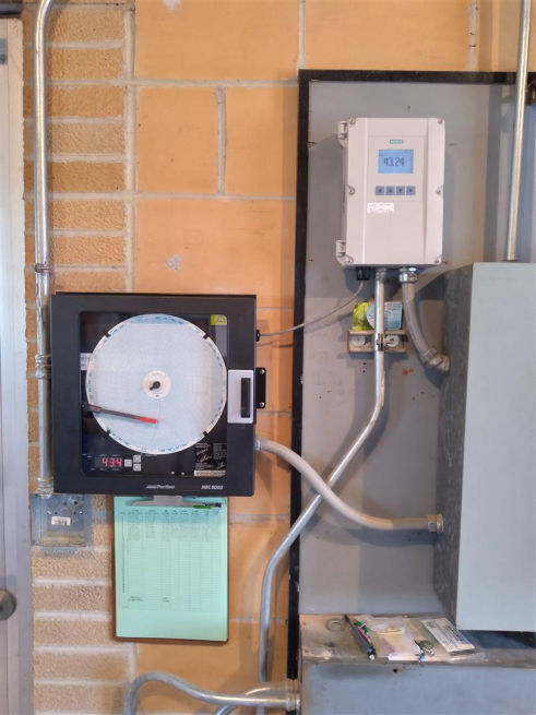 Ponca NE - installed Siemens Hydroranger 200 ultrasonic flowmeter.