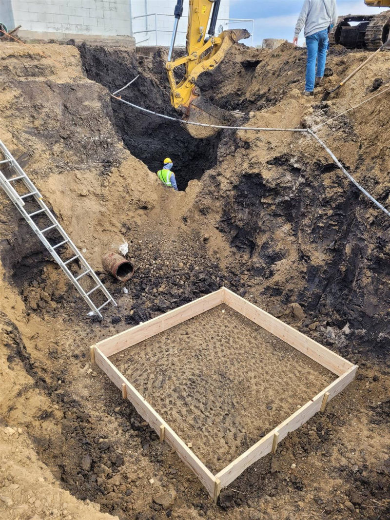 Lyons, NE - VPC Fiberglass metering manholes