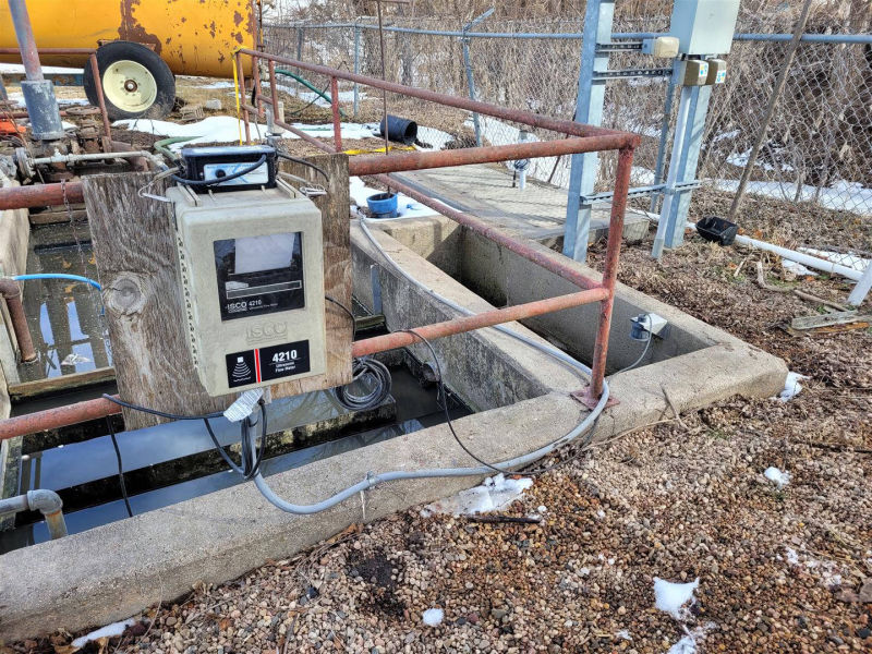 Table Rock NE - Replaced an old flowmeter Teledyne ISCO Signature Ultrasonic Flowmeter.