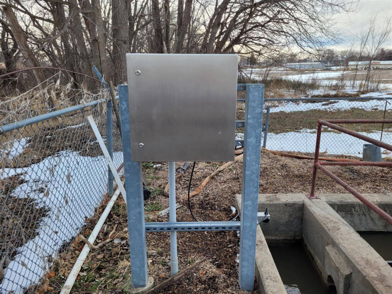 Table Rock NE - Replaced an old flowmeter Teledyne ISCO Signature Ultrasonic Flowmeter.