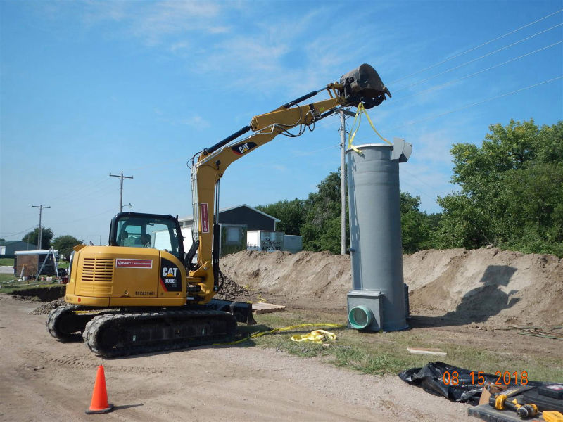 Gibbon, NE - Fiberglass metering manhole, Teledyne ISCO Signature Ultrasonic, Teledyne ISCO 5800 Refrigerated Sampler