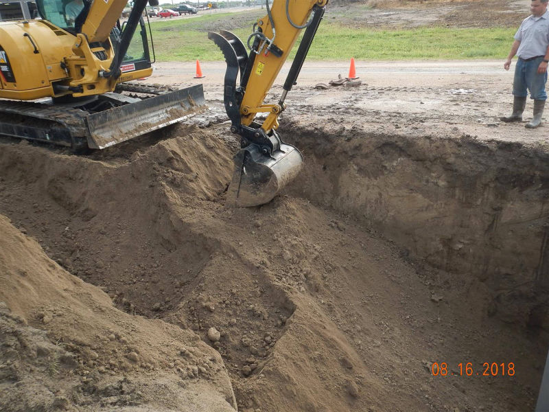 Gibbon, NE - Fiberglass metering manhole, Teledyne ISCO Signature Ultrasonic, Teledyne ISCO 5800 Refrigerated Sampler