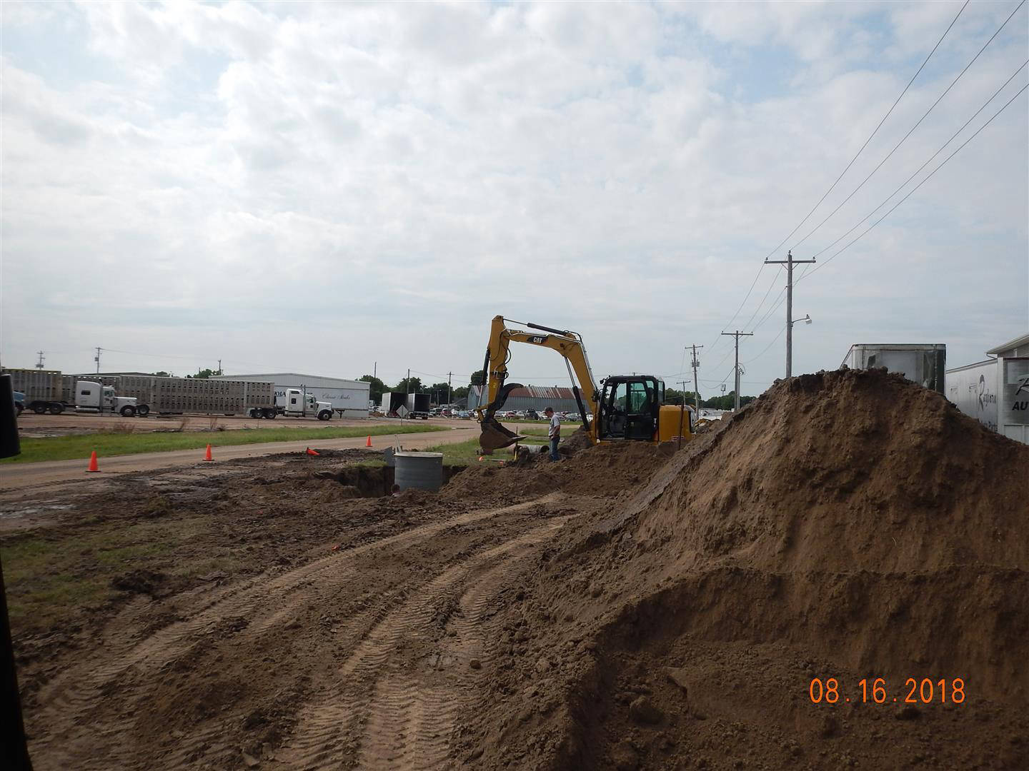 Gibbon, NE - Fiberglass metering manhole, Teledyne ISCO Signature Ultrasonic, Teledyne ISCO 5800 Refrigerated Sampler