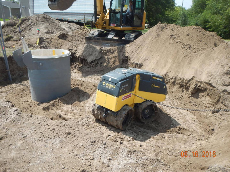 Gibbon, NE - Fiberglass metering manhole, Teledyne ISCO Signature Ultrasonic, Teledyne ISCO 5800 Refrigerated Sampler