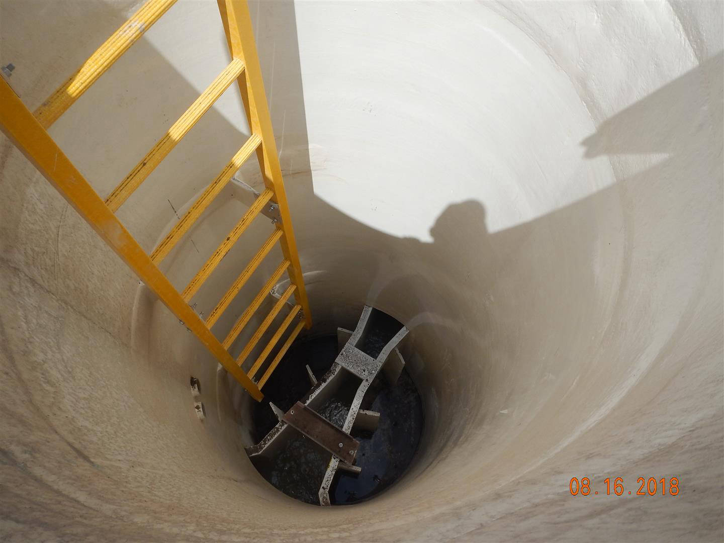Gibbon, NE - Fiberglass metering manhole, Teledyne ISCO Signature Ultrasonic, Teledyne ISCO 5800 Refrigerated Sampler