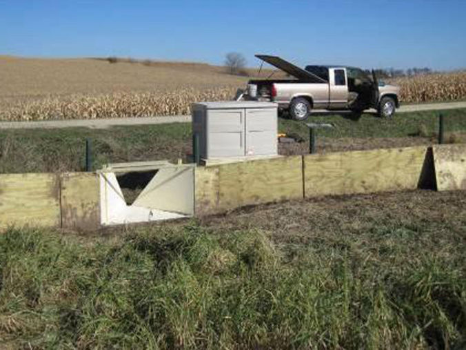 VCP Fiberglass H Flume
